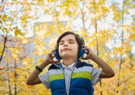 People in nature yellow leaf autumn tree audio equipment 1558211 pxhere.com
