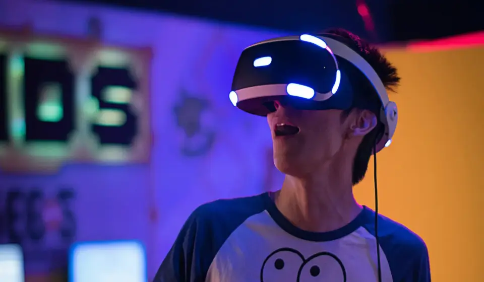 tech technology vr vr headset headset boy 1629858 pxhere.com